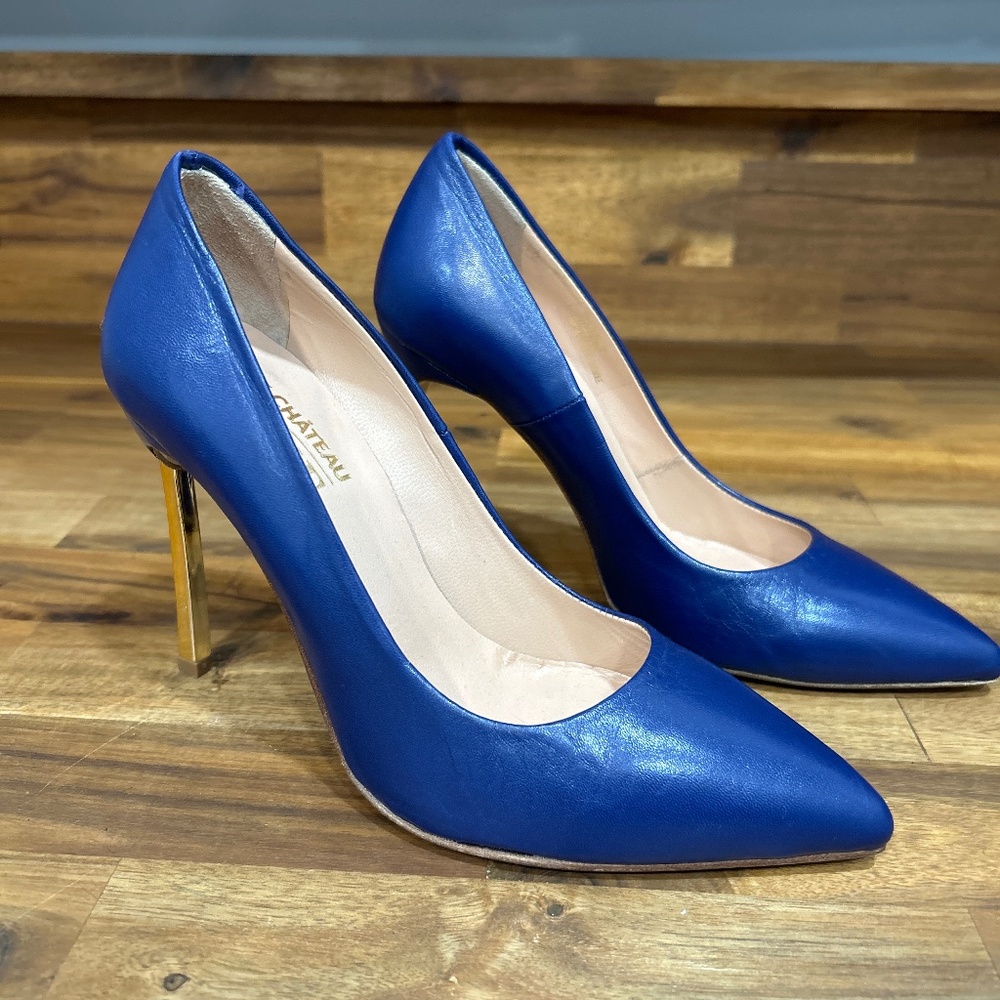 Chic Blue heels made in italy